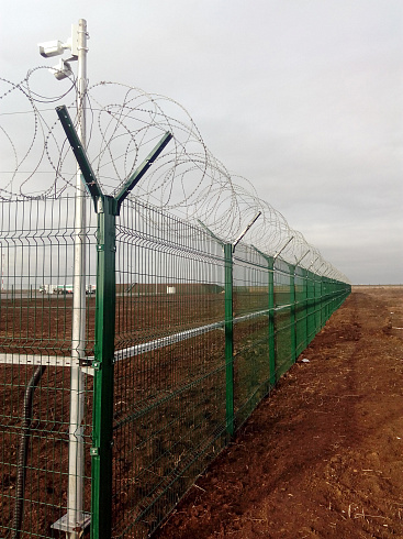 Лоток замковый перфорированный оцинкованный